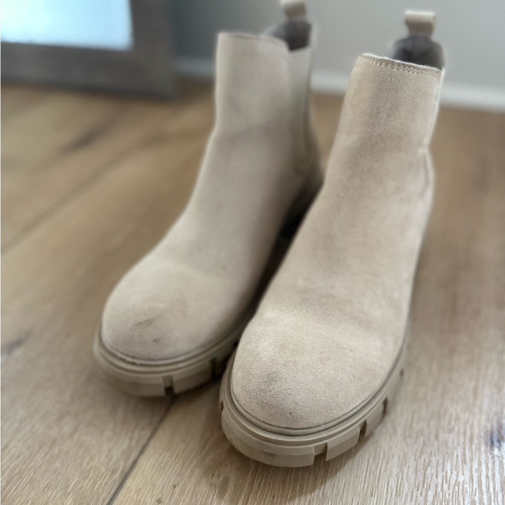 Women's Tan Suede Ankle Boots